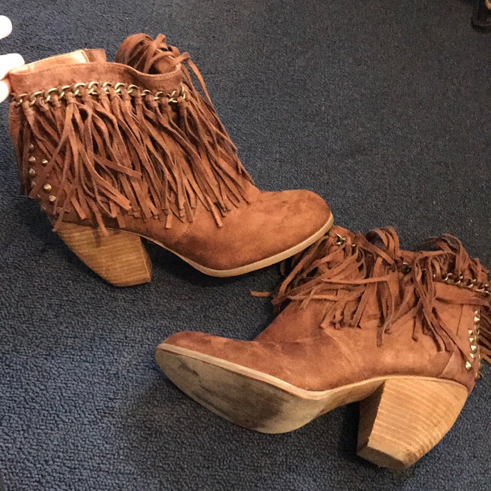 Brown fringe ankle boot bootie size 8